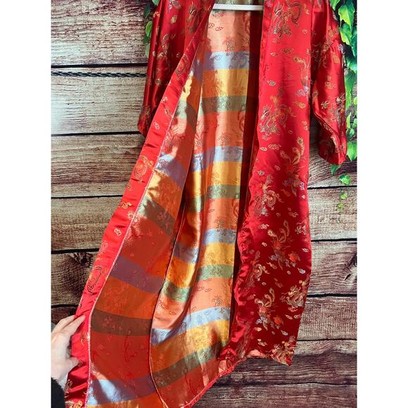 Vintage Kimono Robe 100% Silk Japanese Dragons Red Rainbow XXL PTP 24" - Picture 2 of 12